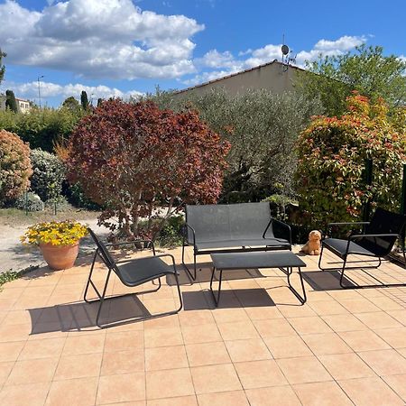 Studio Charmant Avec Terrasse Lançon-Provence Buitenkant foto