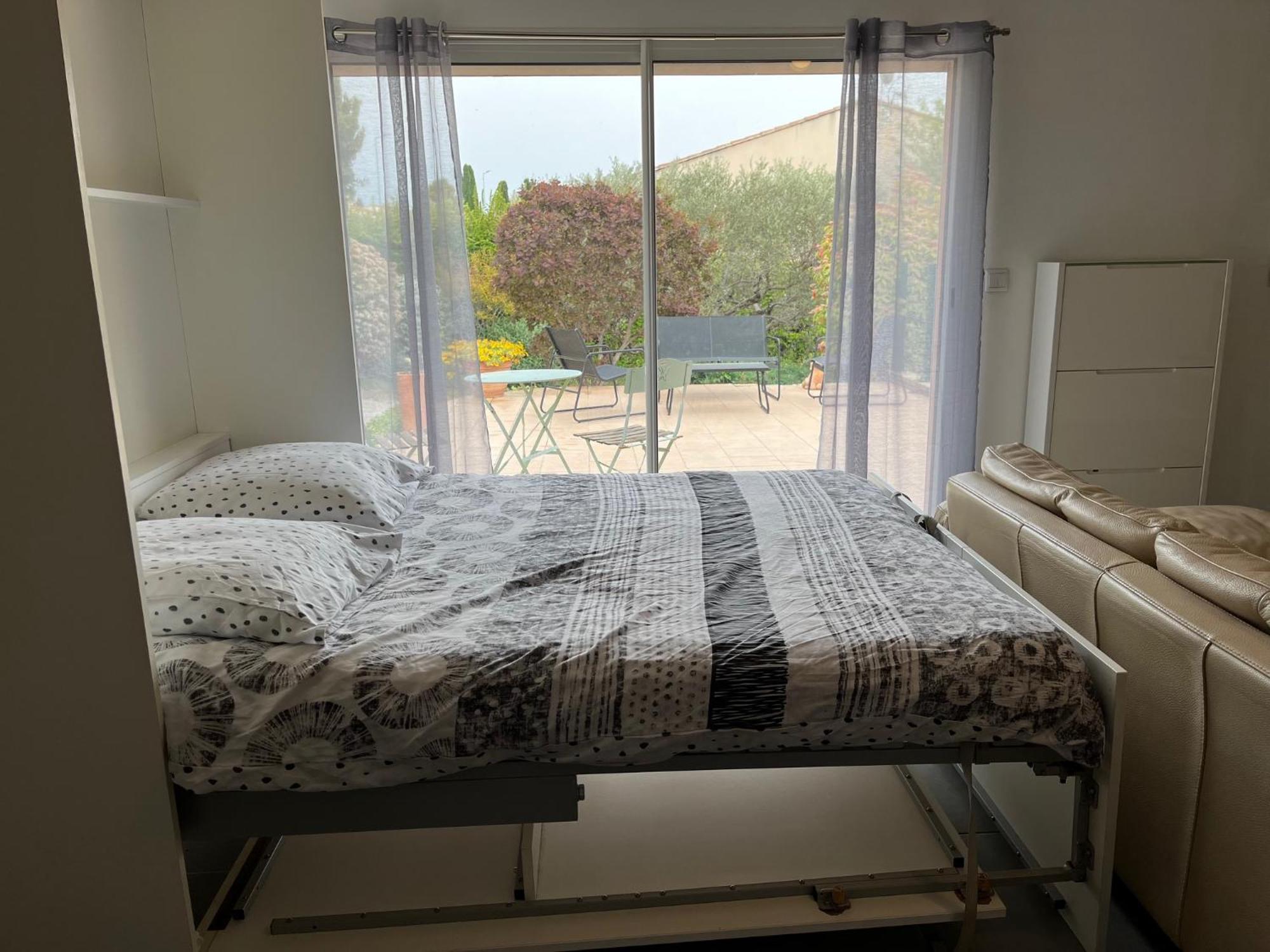 Studio Charmant Avec Terrasse Lançon-Provence Buitenkant foto